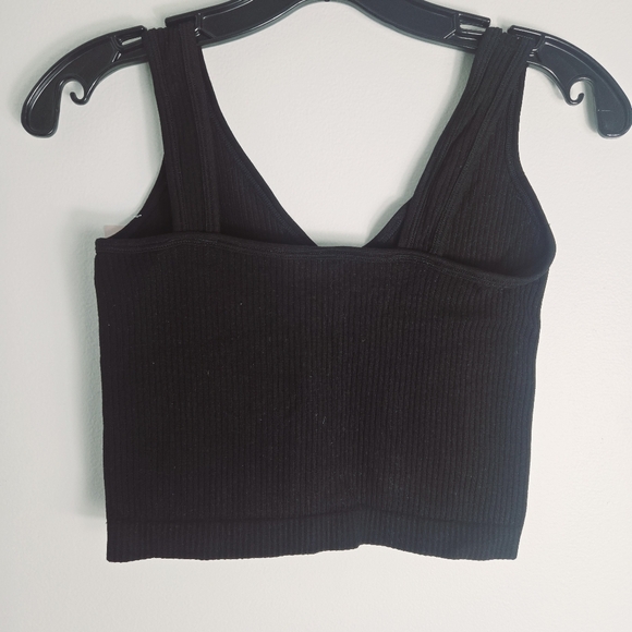 Kkp Movement Solid Rib Brami Crop Tank Top - Picture 3 of 4
